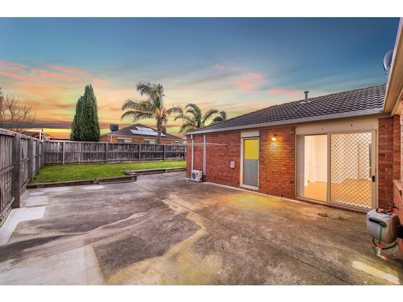 60 Kingston Avenue, Narre Warren South VIC 3805