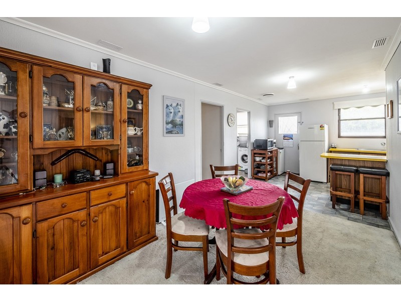 20 Valepark Crescent, Cranbourne VIC 3977