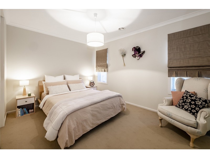 76 William Thwaites Boulevard, Cranbourne North VIC 3977