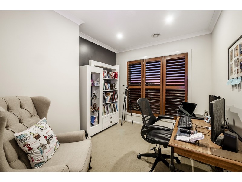 76 William Thwaites Boulevard, Cranbourne North VIC 3977