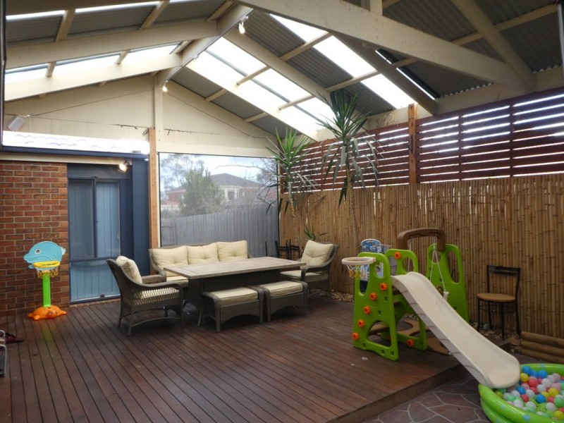 6 Dennis Close, Lynbrook VIC 3975