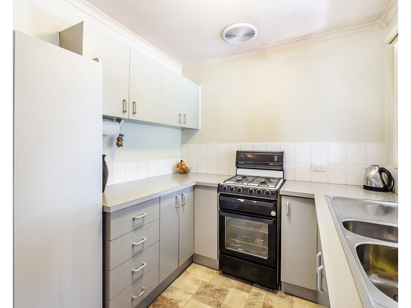 3 Brentwood Drive, Cranbourne North VIC 3977