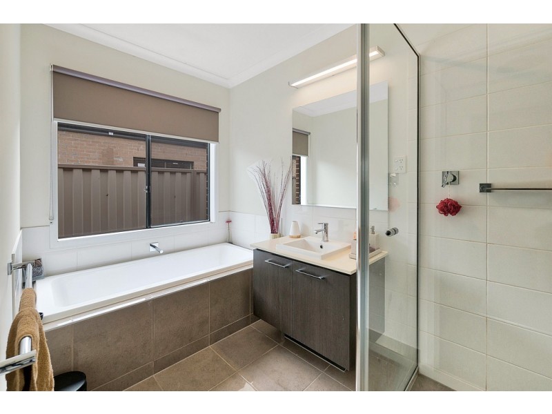 21 Isabel Street, Pakenham VIC 3810