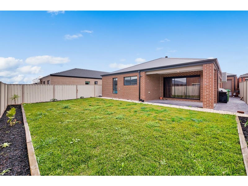 21 Isabel Street, Pakenham VIC 3810