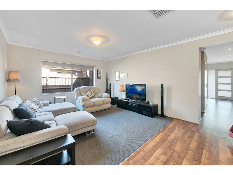 46 Lemon Grove, Cranbourne West VIC 3977