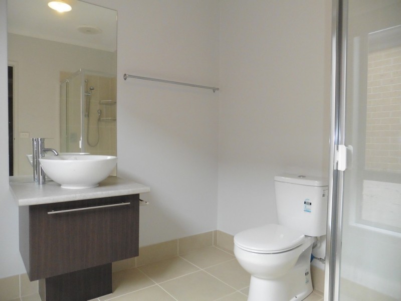 35 Frankland Street, Clyde North VIC 3978