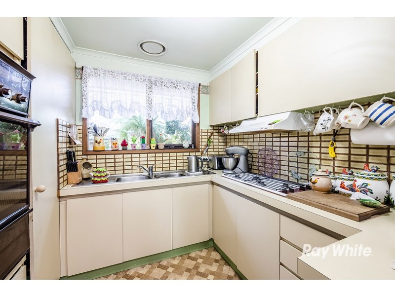 1 Endeavour Drive, Cranbourne North VIC 3977