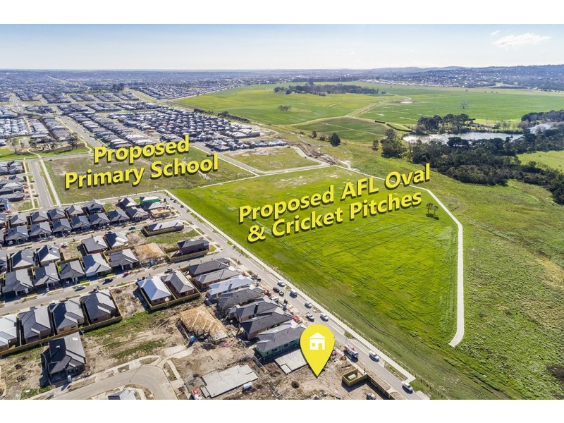 44 Mapleshade Avenue, Clyde North VIC 3978