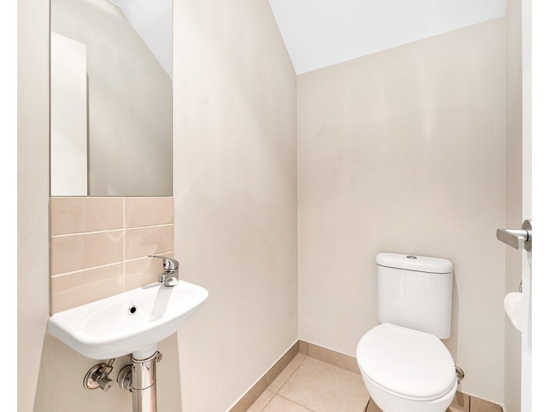 41 Royaloak Crescent, Cranbourne East VIC 3977