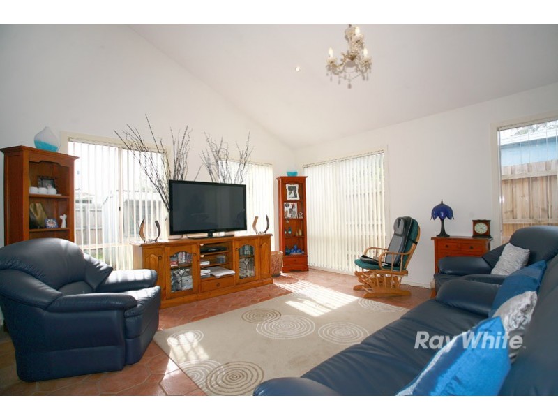 5 Miller Court, Cranbourne VIC 3977