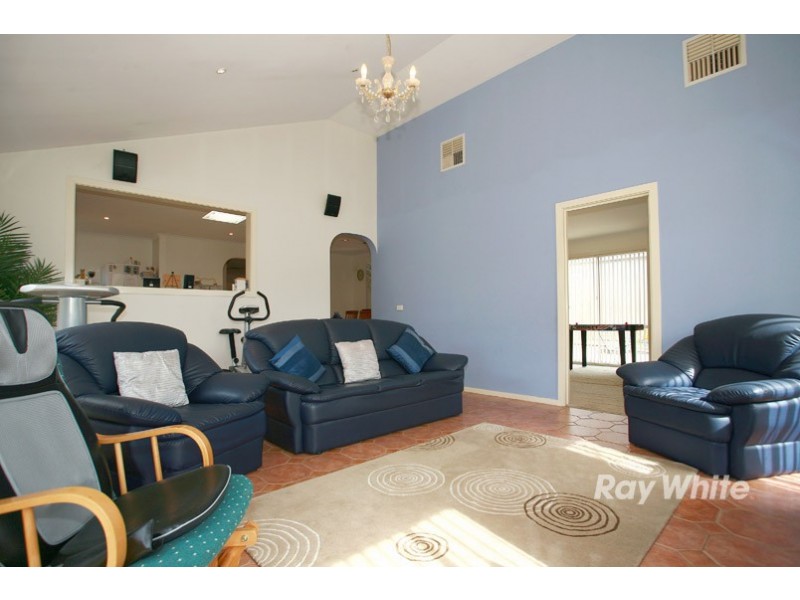 5 Miller Court, Cranbourne VIC 3977