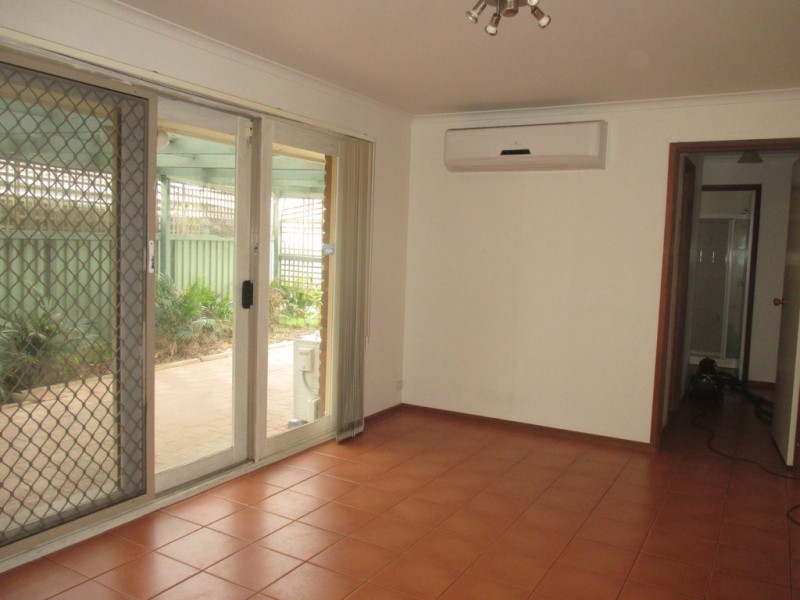 110 Courtenay Avenue, Cranbourne North VIC 3977