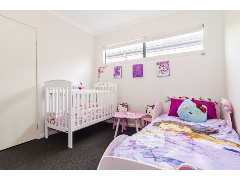 5 Eminence Drive, Cranbourne West VIC 3977