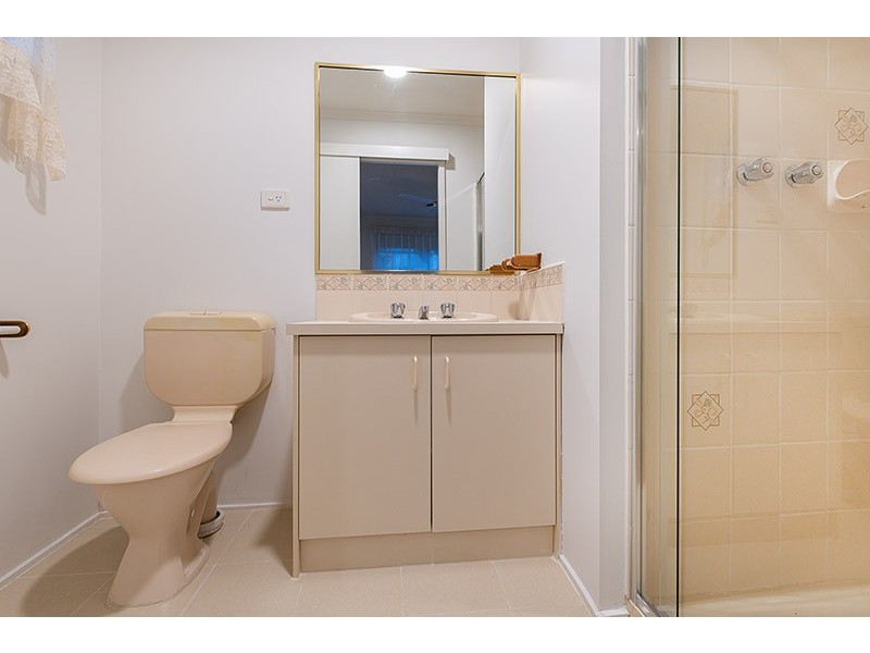 5 Friendship Close, Cranbourne West VIC 3977