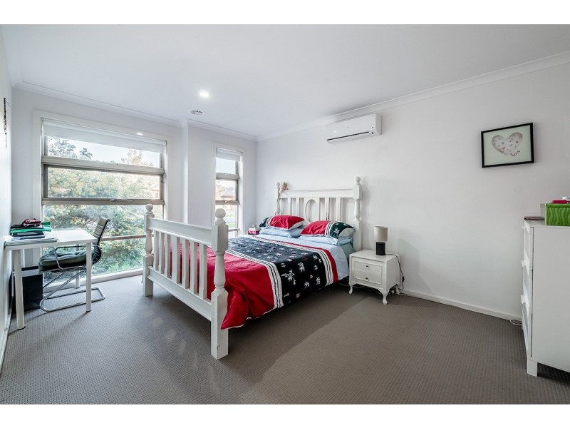 17 Glenelg Street, Clyde North VIC 3978