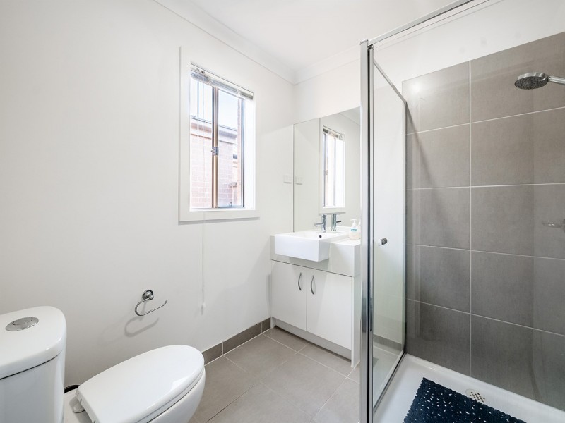 17 Glenelg Street, Clyde North VIC 3978