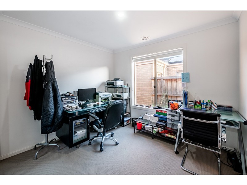 17 Glenelg Street, Clyde North VIC 3978