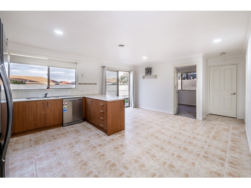 3 Kells Close, Cranbourne East VIC 3977