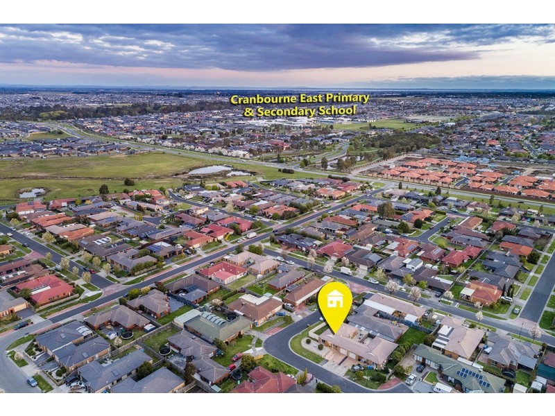 3 Kells Close, Cranbourne East VIC 3977