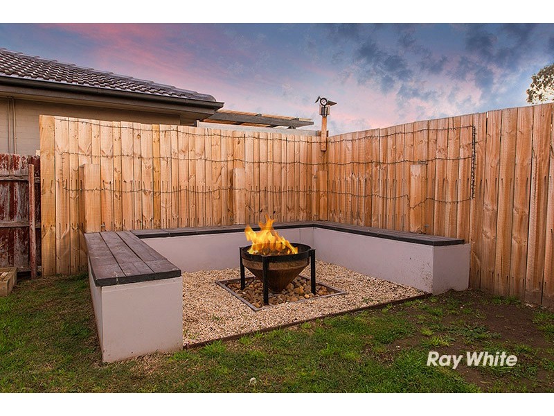 24 Camms Road, Cranbourne VIC 3977