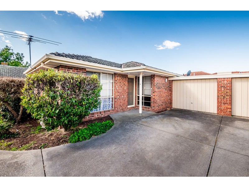 4/13 Lyall Street, Cranbourne VIC 3977