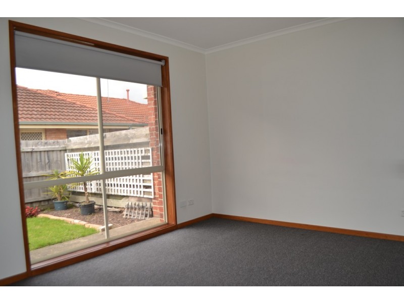 4/13 Lyall Street, Cranbourne VIC 3977