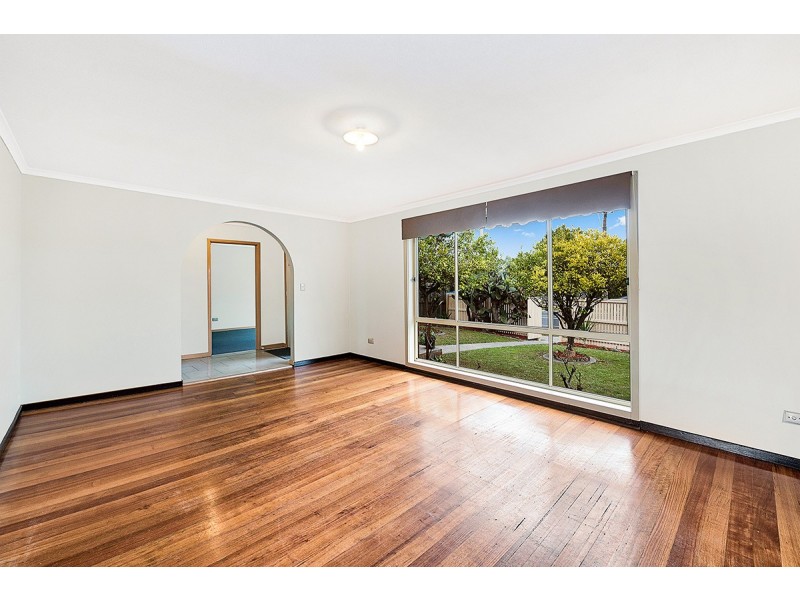 111 Kingsclere Avenue, Keysborough VIC 3173