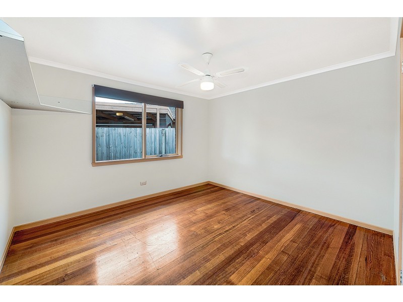 111 Kingsclere Avenue, Keysborough VIC 3173