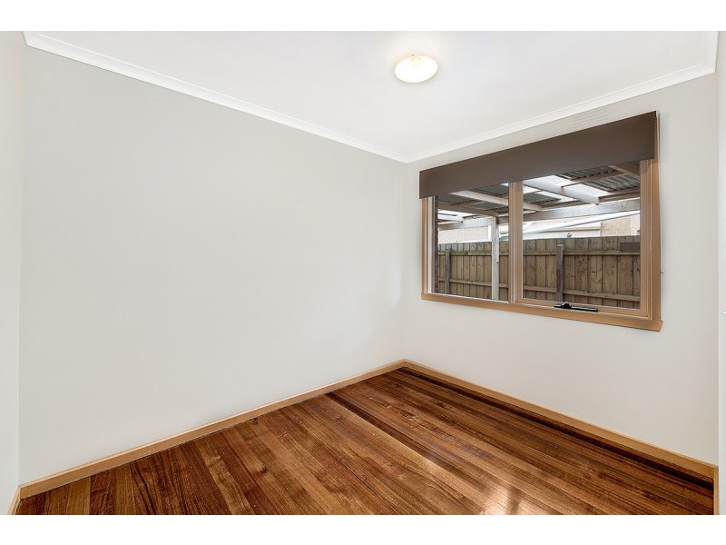 111 Kingsclere Avenue, Keysborough VIC 3173