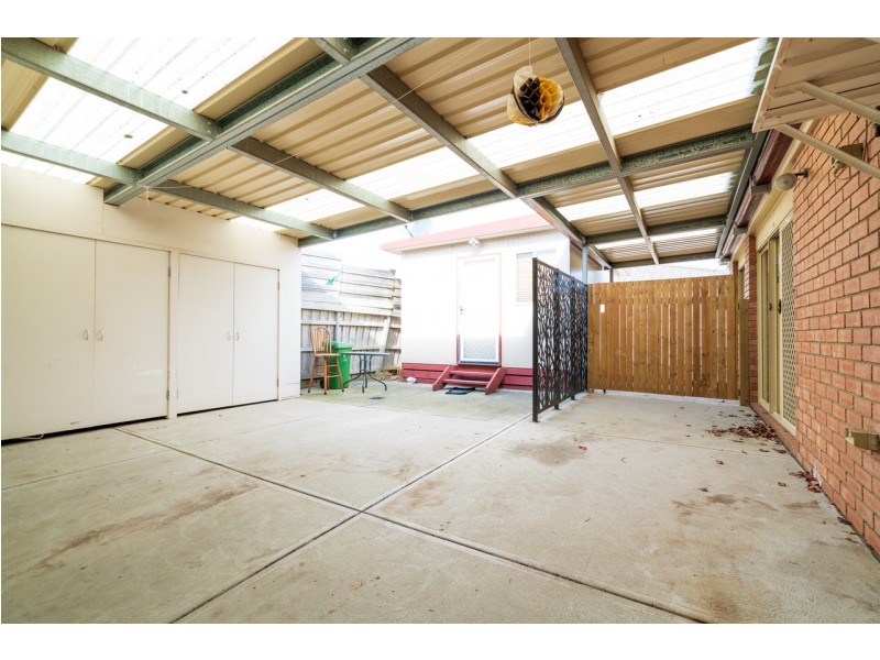 48 Miralie Way, Cranbourne West VIC 3977