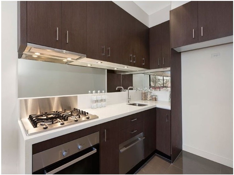 6/10 Docker Street, Elwood VIC 3184