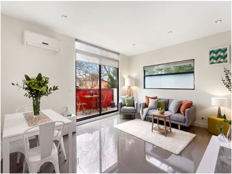 6/10 Docker Street, Elwood VIC 3184