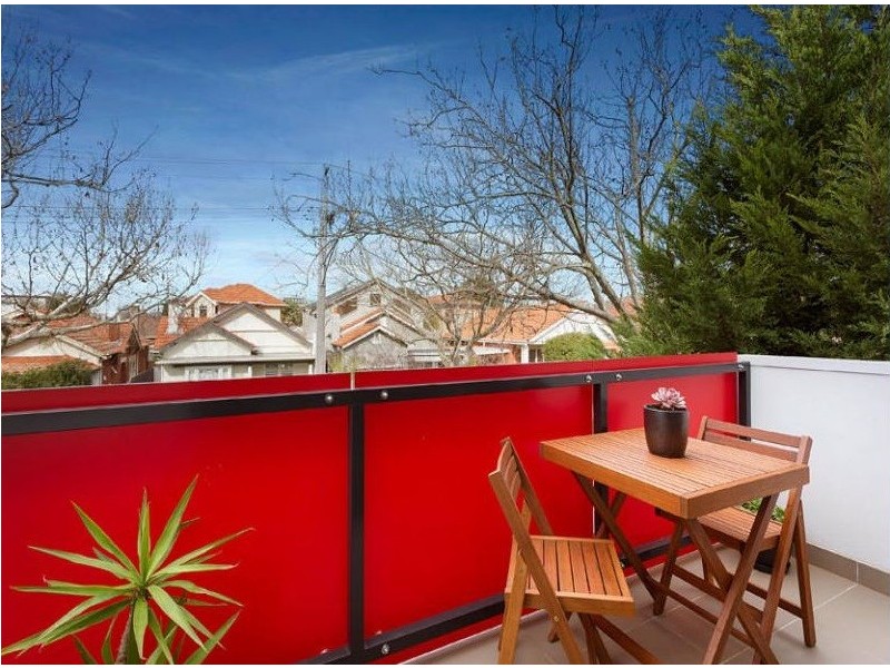 6/10 Docker Street, Elwood VIC 3184