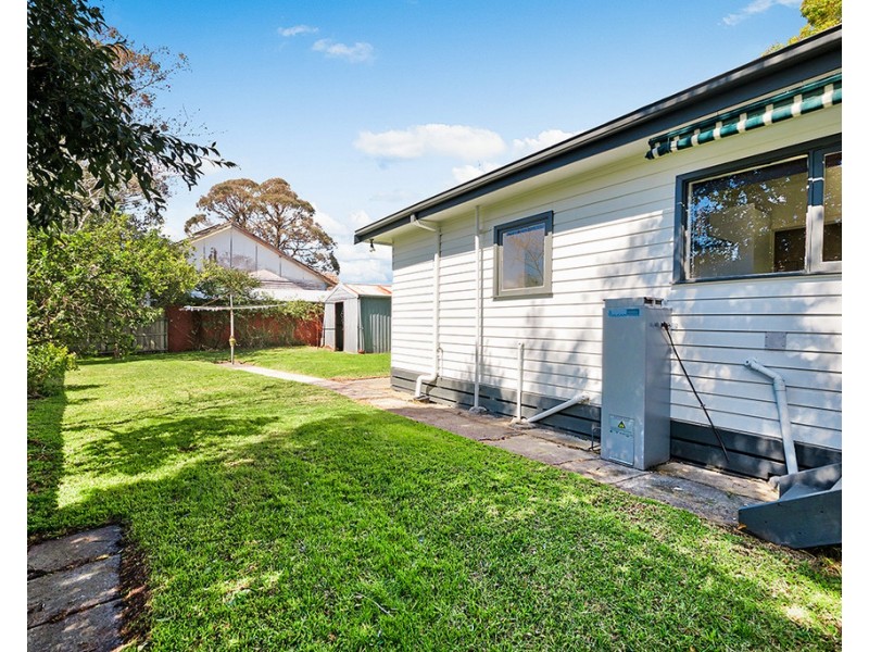 43 Campbell Parade, Cranbourne VIC 3977