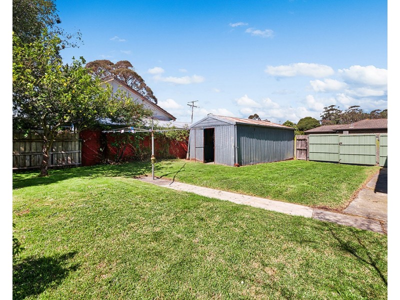43 Campbell Parade, Cranbourne VIC 3977