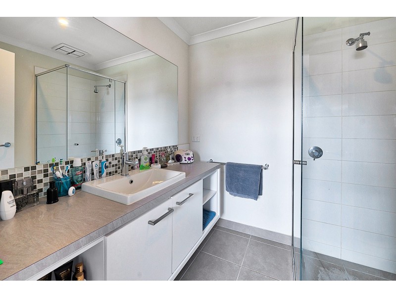13/2 Sanoma Drive, Skye VIC 3977