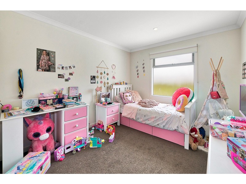 13/2 Sanoma Drive, Skye VIC 3977