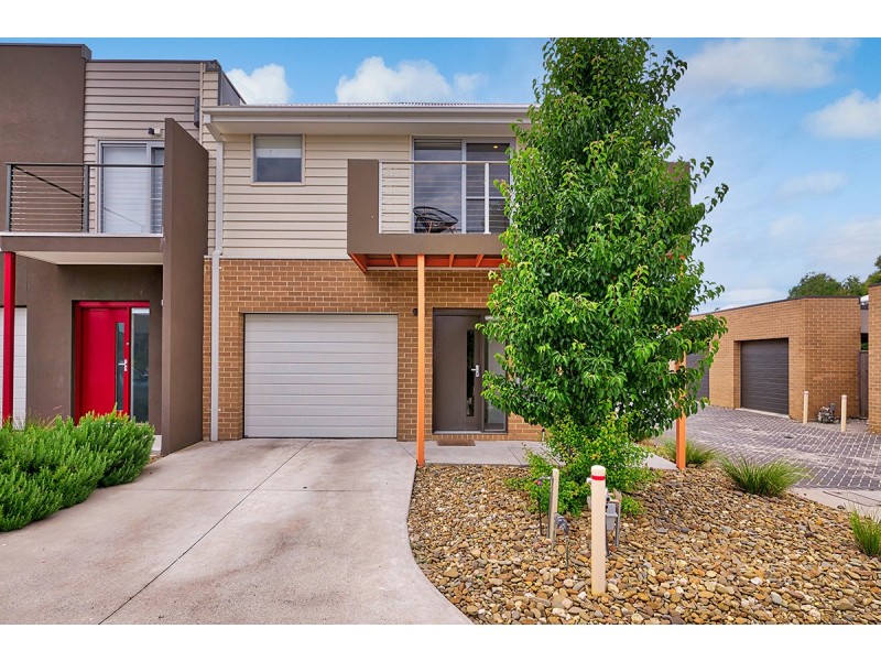 13/2 Sanoma Drive, Skye VIC 3977