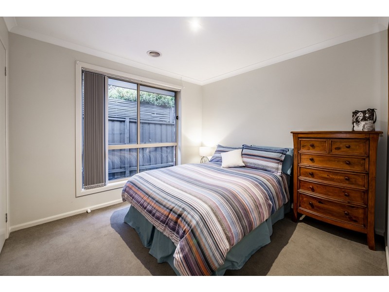 3 Houndsforth Street, Cranbourne East VIC 3977