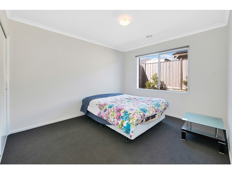 3 Goodenia Loop, Cranbourne West VIC 3977