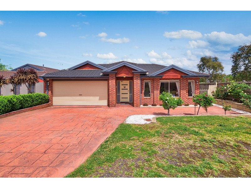 7 Rose Bush Court, Lyndhurst VIC 3975