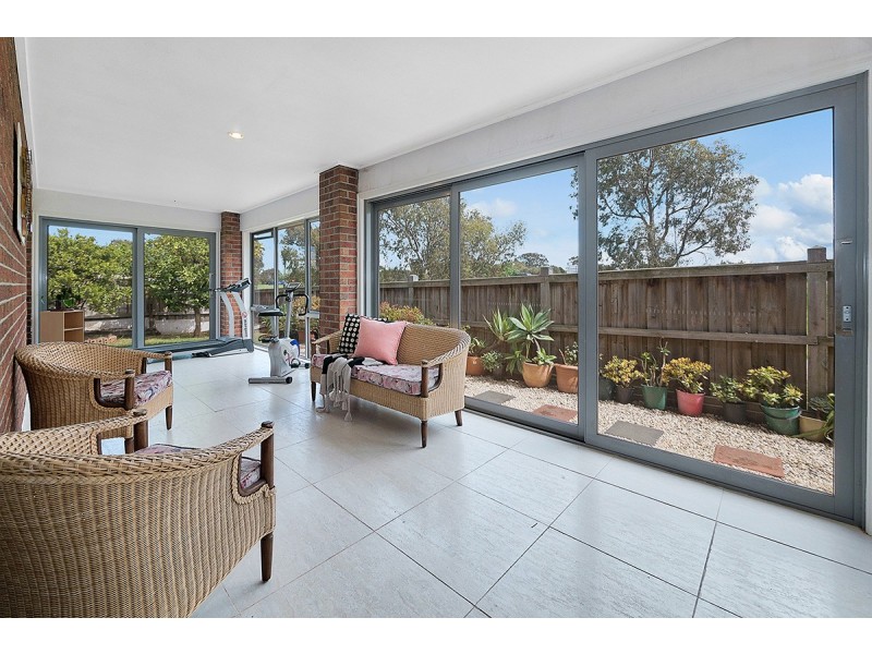 7 Rose Bush Court, Lyndhurst VIC 3975