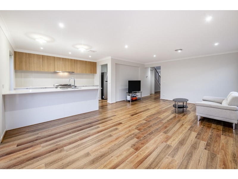 15 Butternut Drive, Lyndhurst VIC 3975