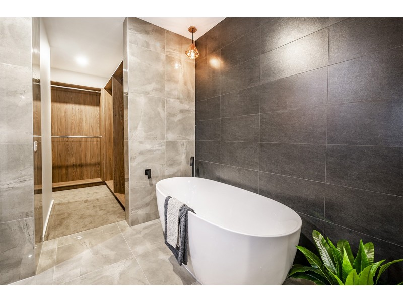 19 Gumview Road, Lyndhurst VIC 3975