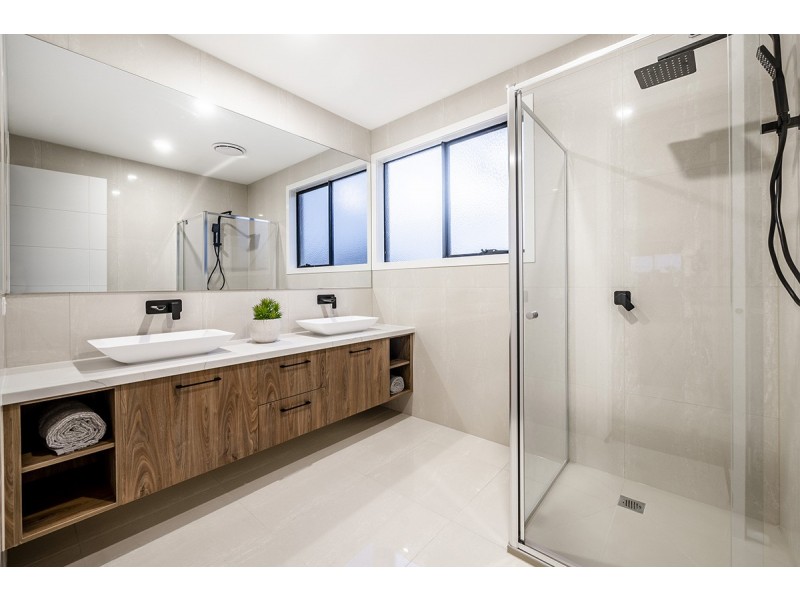 19 Gumview Road, Lyndhurst VIC 3975