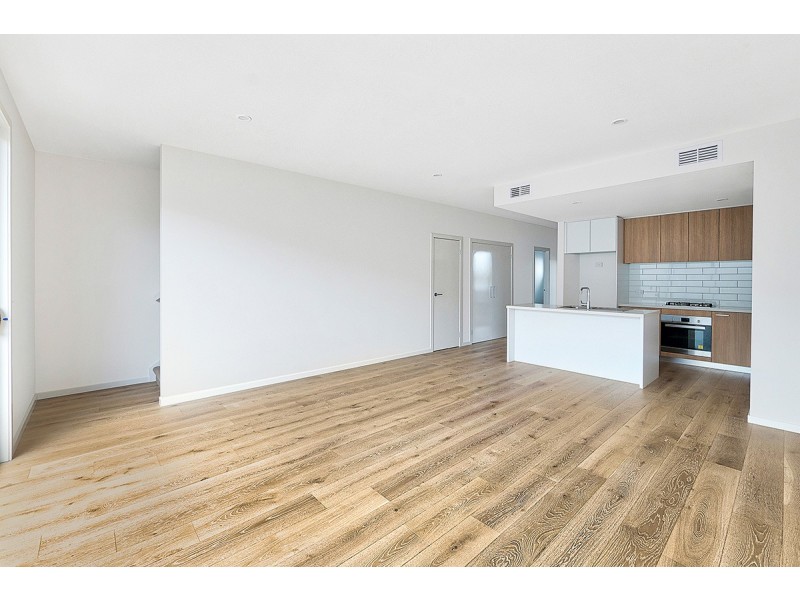 27 Villager Street, Cranbourne East VIC 3977