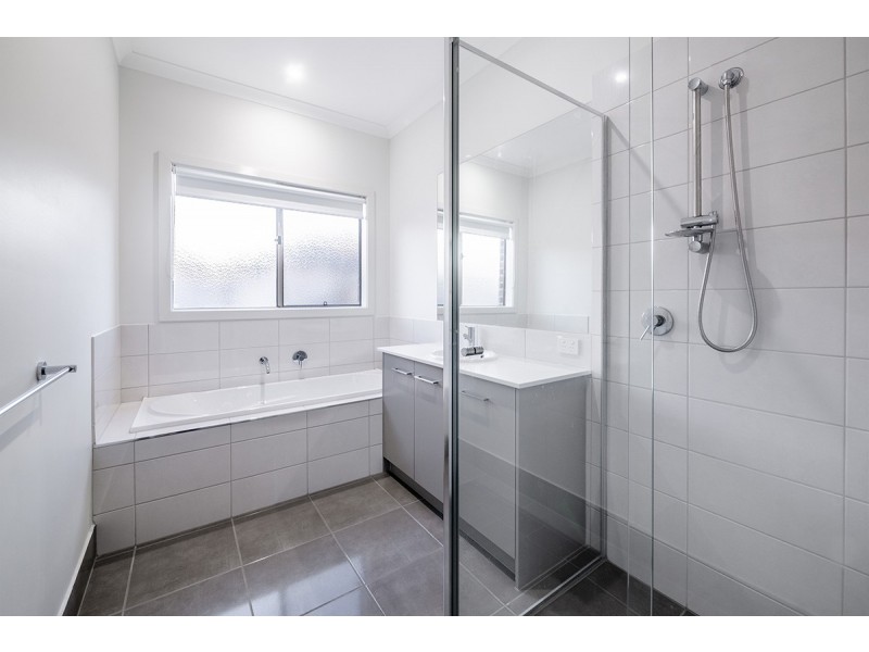 22 Turano Way, Clyde North VIC 3978