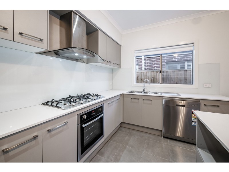 22 Turano Way, Clyde North VIC 3978