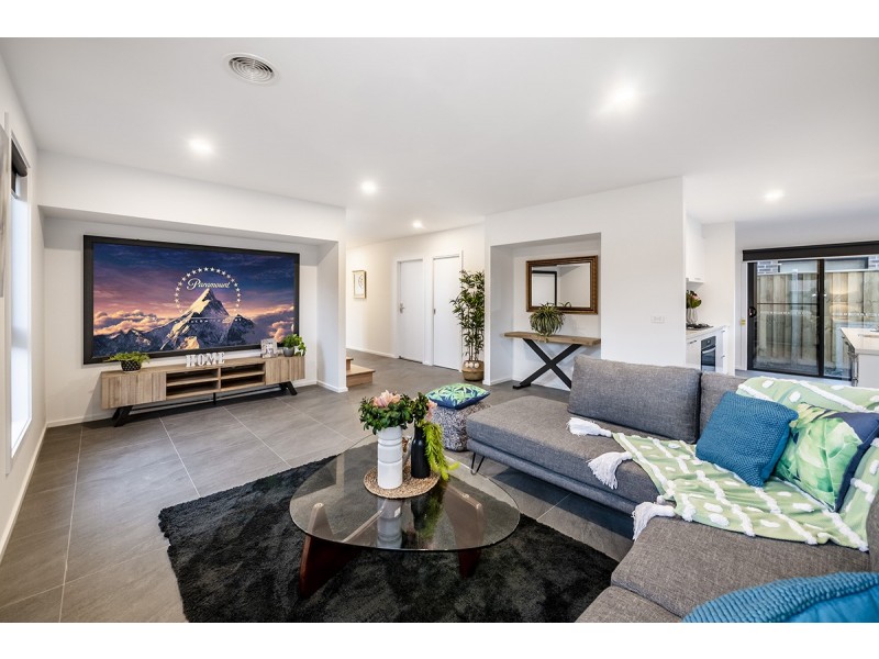 1 Lamada Street, Lyndhurst VIC 3975