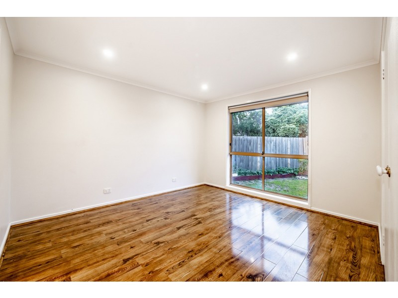 13 Frances Crescent, Cranbourne North VIC 3977